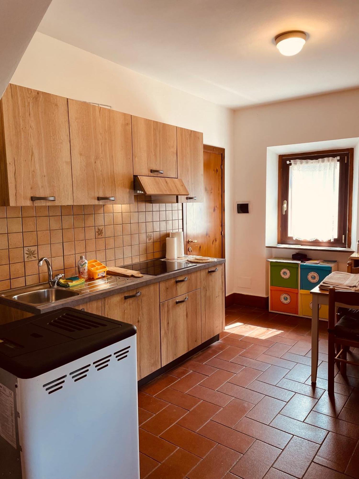 B&B Bivacco Frasassi Climbing & Trail Running House Genga  Kültér fotó