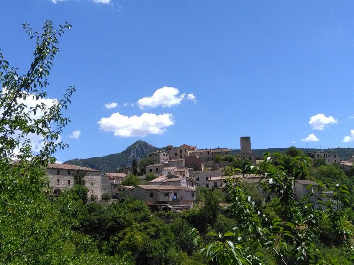 B&B Bivacco Frasassi Climbing & Trail Running House Genga  Kültér fotó